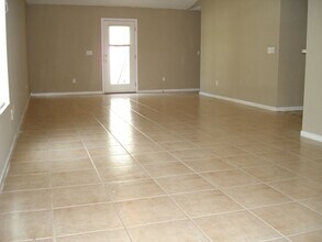112 Karas Trail in Palm Coast, FL - Foto de edificio - Building Photo
