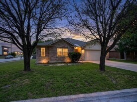 800 Orchard St in Cedar Park, TX - Building Photo