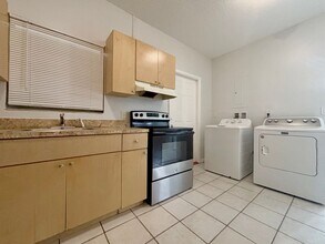 1301 NW 8th Pl in Homestead, FL - Building Photo - Building Photo