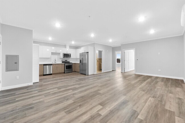 680 Grand St-Unit -505 in Jersey City, NJ - Building Photo - Building Photo