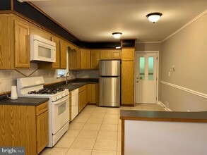 11 Thurston Dr in Upper Marlboro, MD - Building Photo - Building Photo