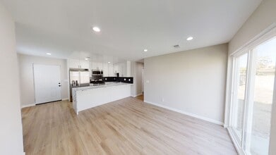 5065 55th Pl in San Diego, CA - Building Photo - Building Photo