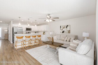 177 Hidden Woods Place in Melbourne, FL - Building Photo - Building Photo