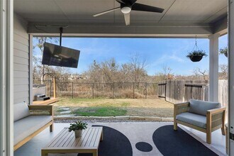 433 Gaida Loop in Andice, TX - Building Photo - Building Photo