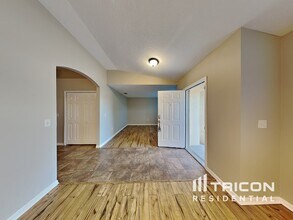 11464 Exmore St in Spring Hill, FL - Building Photo - Building Photo