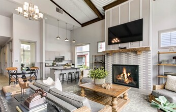 The District in Bothell, WA - Foto de edificio - Building Photo