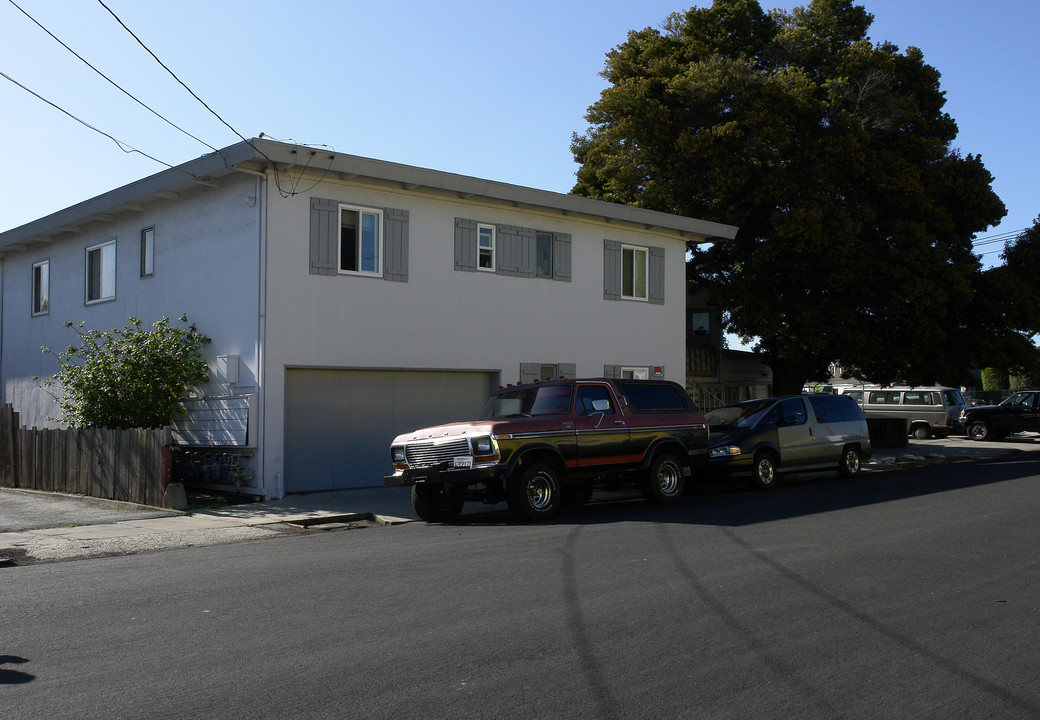 116 Pine St in Redwood City, CA - Foto de edificio