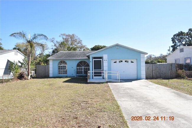 property at 818 Gray St S