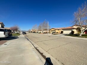 6126 W Ave K1 in Lancaster, CA - Building Photo - Building Photo