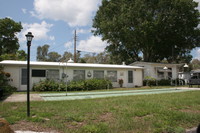 Happy Haven in Osprey, FL - Foto de edificio - Building Photo