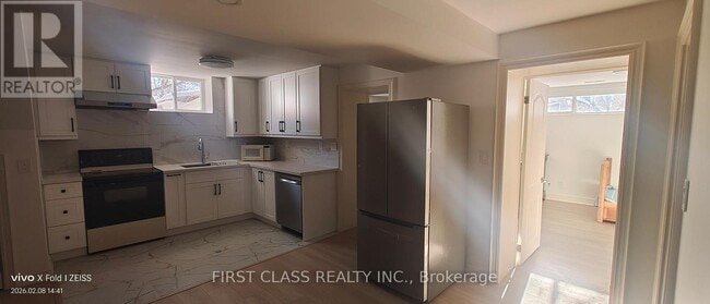 property at 1 Ottawa Ct