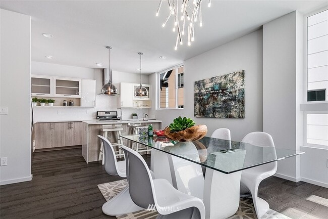 730 26th Ave S in Seattle, WA - Foto de edificio - Building Photo