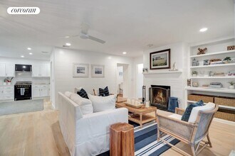 4 Barker Ln in Quogue, NY - Building Photo - Building Photo