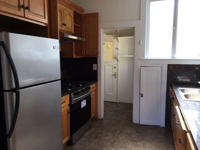 503 20th Ave, Unit 507 20th Ave in San Francisco, CA - Foto de edificio - Building Photo