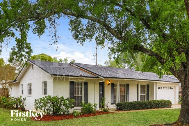 2410 Oakdale Dr N in Orange Park, FL - Building Photo - Building Photo