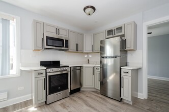7710 N Sheridan Rd in Chicago, IL - Building Photo - Building Photo