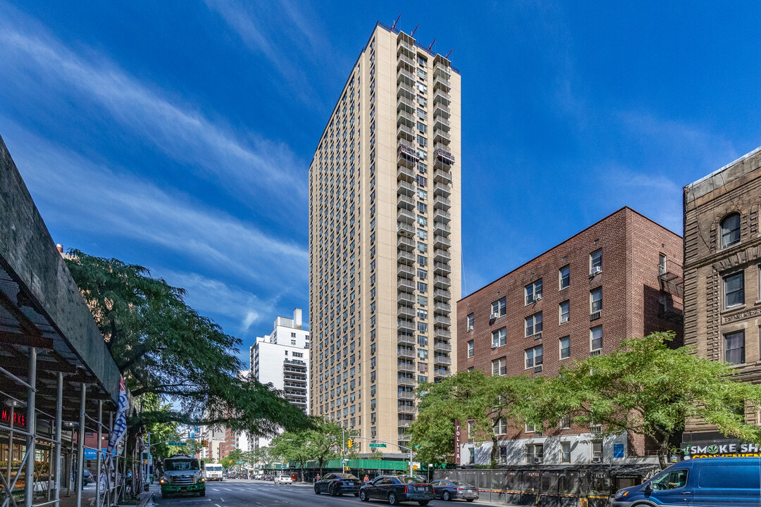 Park Towers in New York, NY - Foto de edificio