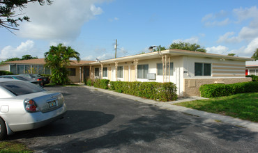 1260 NE 136th Ter in North Miami, FL - Building Photo - Building Photo