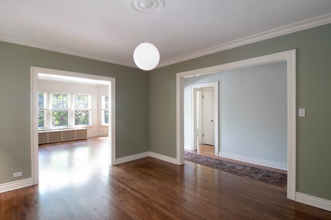732 Hinman Ave, Unit 1E in Evanston, IL - Building Photo - Building Photo