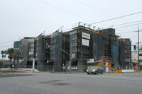 Gish Apartments in San Jose, CA - Foto de edificio - Building Photo