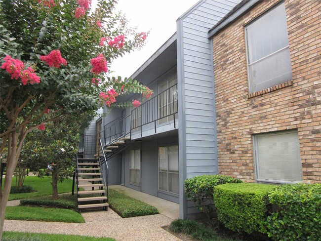 property at 6202 Skyline Dr