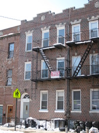 6718 13th Ave in Brooklyn, NY - Foto de edificio - Building Photo