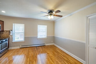 Franklin Manor Apartments in Morristown, NJ - Foto de edificio - Building Photo