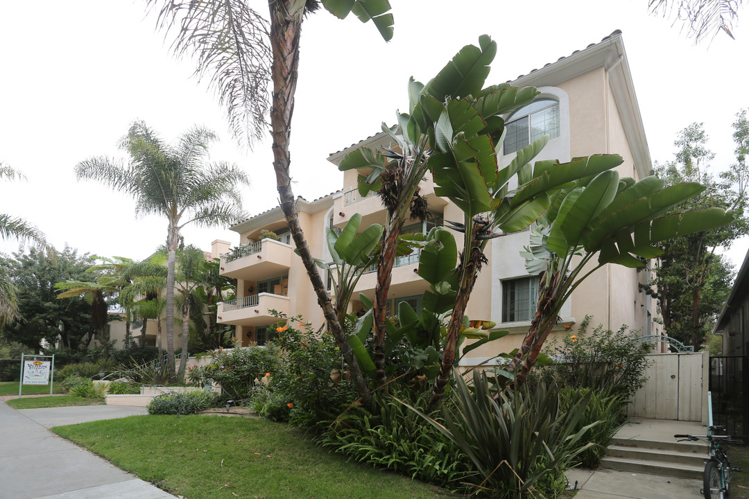 Veteran Terrace in Los Angeles, CA - Building Photo