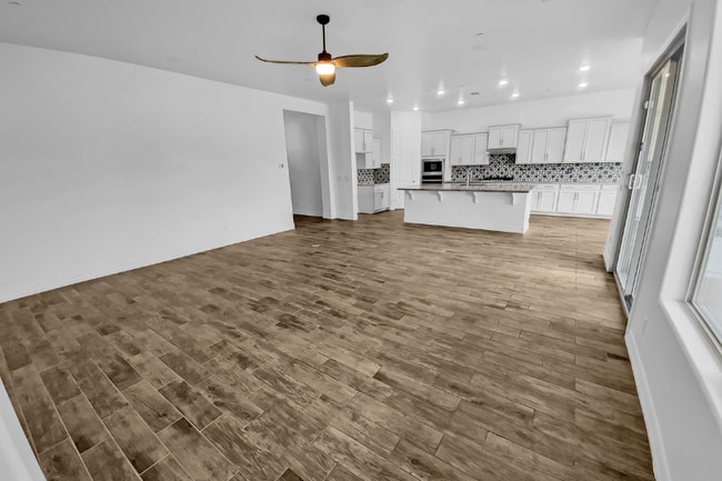 12858 W Pasaro Dr in Peoria, AZ - Building Photo - Building Photo
