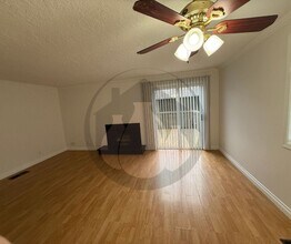 1560 Fircrest Ct SE-Unit -1560 in Salem, OR - Building Photo - Building Photo