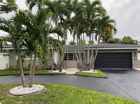 3840 N 42nd Terrace in Hollywood, FL - Building Photo