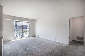 Darcey Apts CURRENTLY FULL in Staten Island, NY - Building Photo - Interior Photo