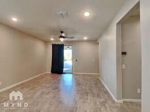 9520 Thatcher Ave in Mesa, AZ - Foto de edificio - Building Photo