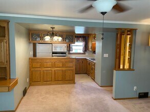 1916 S Holly Ave in Sioux Falls, SD - Building Photo - Building Photo
