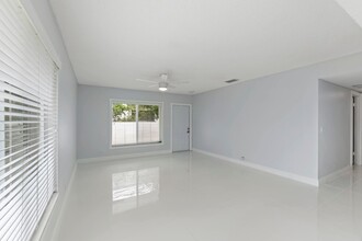 1910 Spanish Trail in Delray Beach, FL - Building Photo - Building Photo