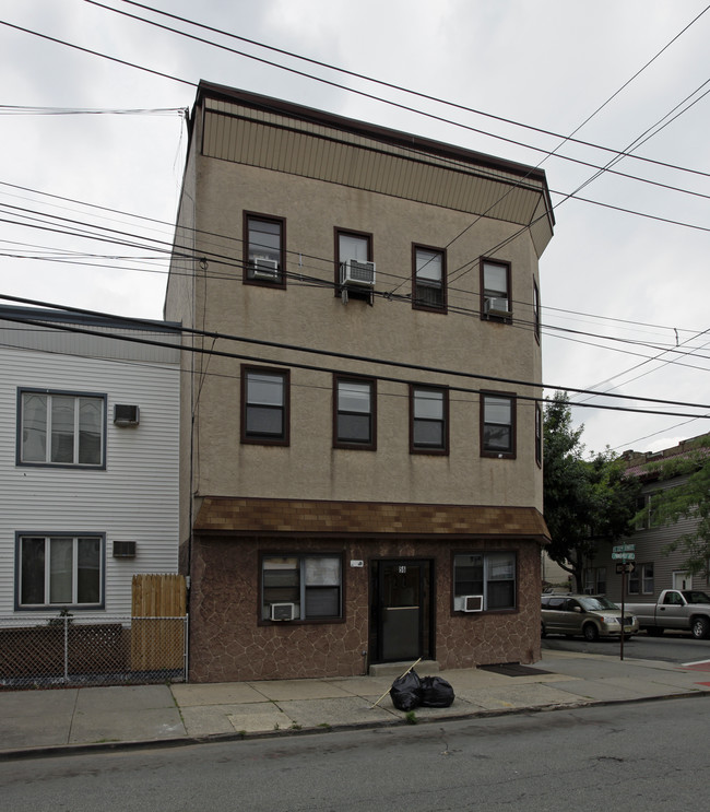 56 Prospect Ave in Bayonne, NJ - Building Photo - Building Photo