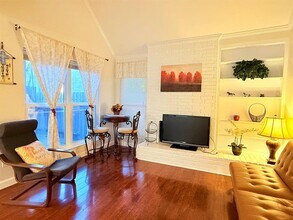 8330 Fathom Cir in Austin, TX - Building Photo - Building Photo