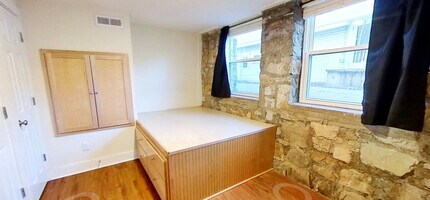 1408 College St in Bowling Green, KY - Building Photo - Building Photo