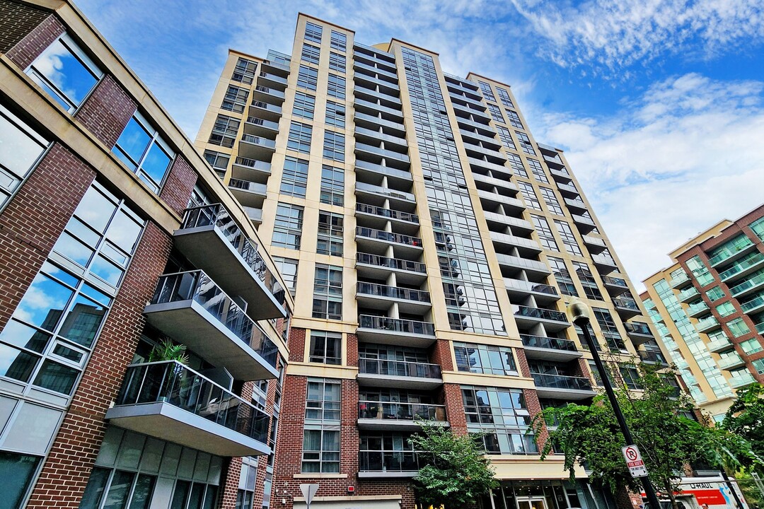 1 Michael Power Pl in Toronto, ON - Building Photo