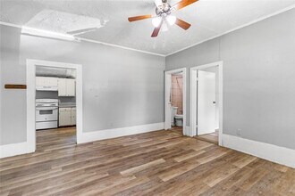 8 Jackson Rd in Huntsville, TX - Building Photo - Building Photo