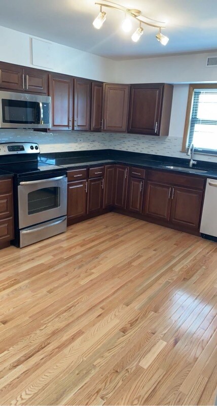 6304 N Cicero Ave, Unit 2 in Chicago, IL - Building Photo - Building Photo