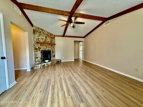 4949 Azure St in Jacksonville, FL - Building Photo - Building Photo