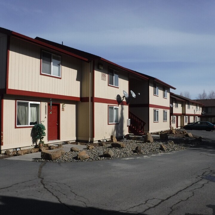 1265 NE Purcell Blvd in Bend, OR - Building Photo
