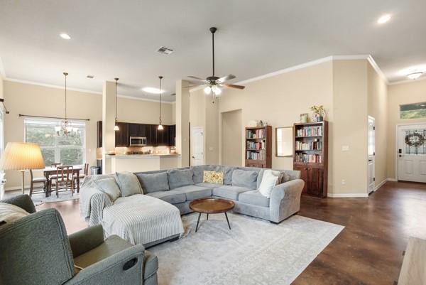 property at 172 Kaelepulu Dr