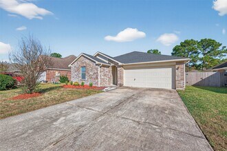21539 Olympic Forest Dr in Porter, TX - Building Photo - Building Photo