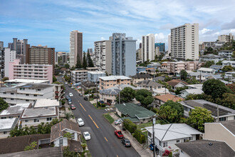 1478 Thurston Ave in Honolulu, HI - Building Photo - Building Photo