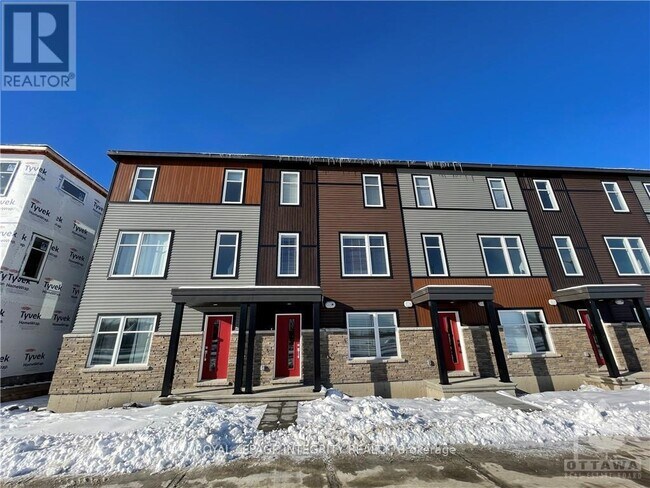 1067 Speedvale Ct in Ottawa, ON - Building Photo - Building Photo