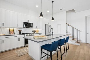 Vireo Twelve Oaks in Georgetown, TX - Building Photo