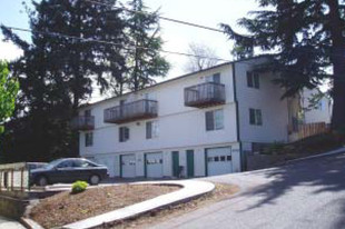 2 Parkrose 4 Plexes in Portland, OR - Building Photo - Building Photo