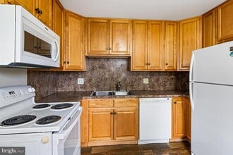 429 Edgemont Ave in Lansdale, PA - Building Photo - Building Photo